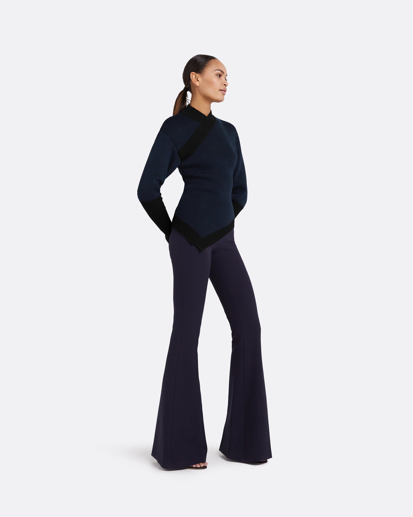 Genie Knit In Navy & Black