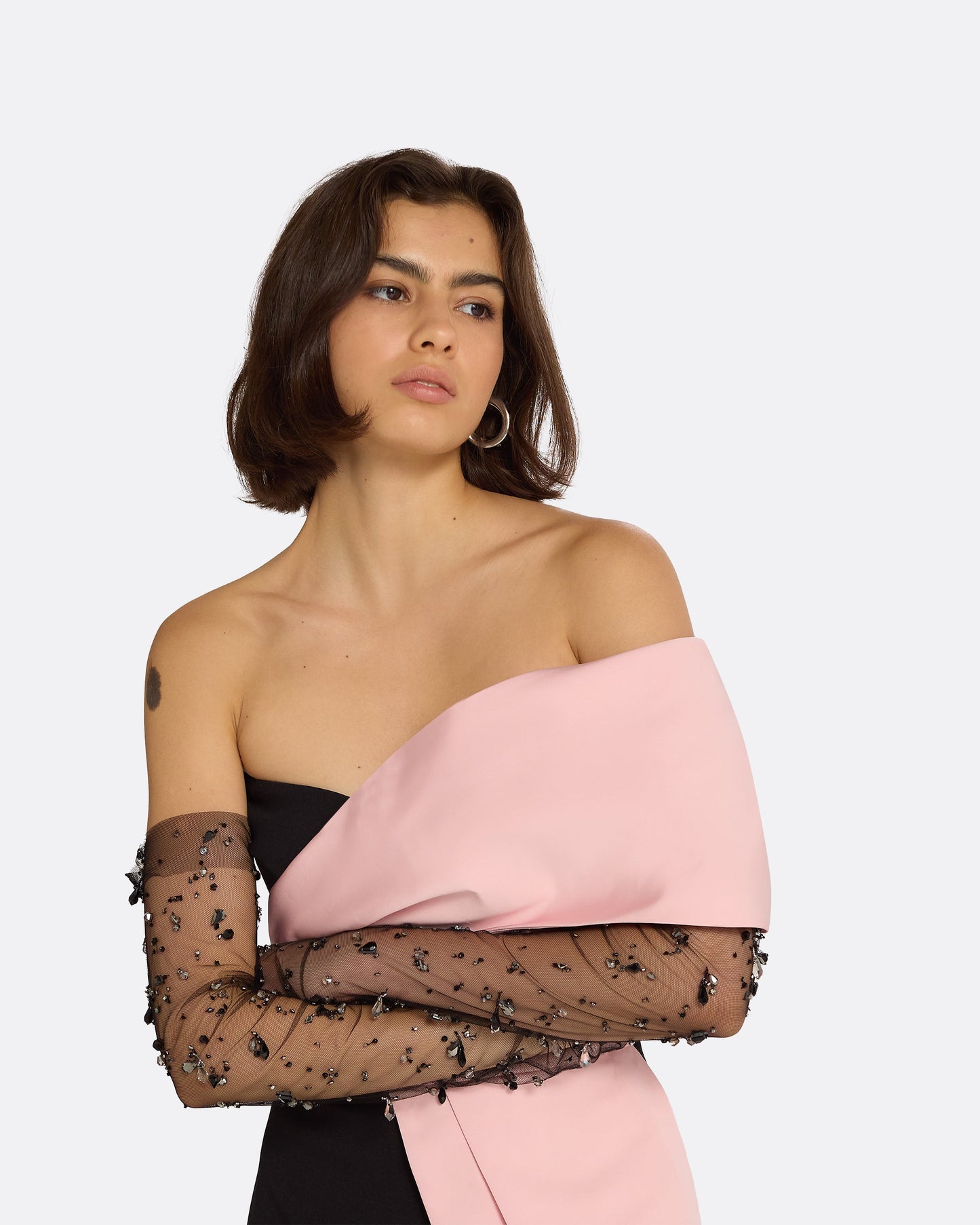 Astin Black Cluster Drops Embroidered Gloves